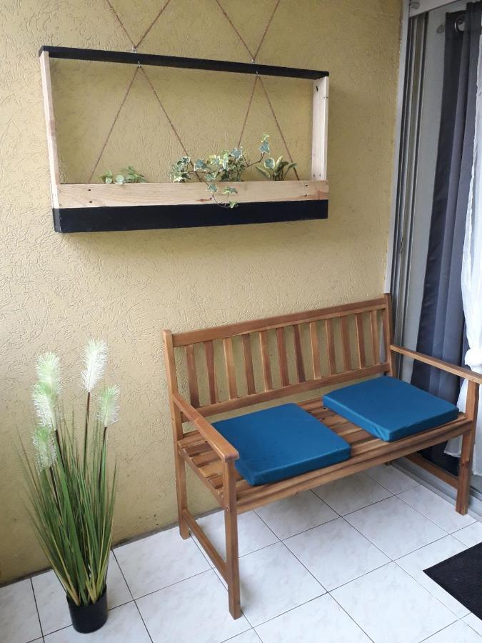 Le Venizio - Classe 2 Etoiles - T2 Climatise, Avec Terrasse, Parking, Pret De Velos, 10 Minutes A Pied Gare Et Centre Ville Сет Екстериор снимка